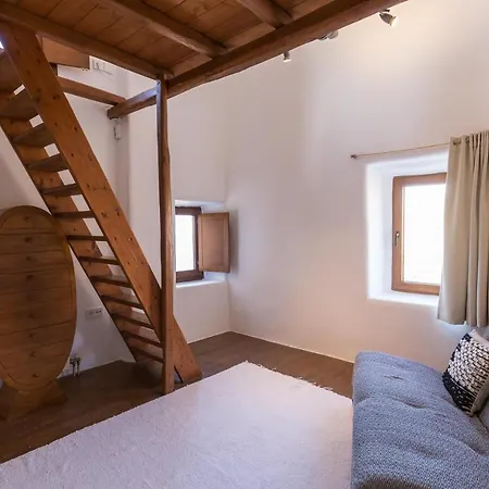 בית נופש ⋆ 5br Oceanside View Near Lighthouse- Pharos Vm ⋆