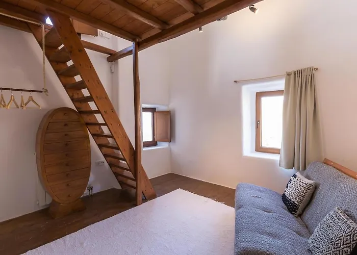 בית נופש ⋆ 5br Oceanside View Near Lighthouse- Pharos Vm ⋆