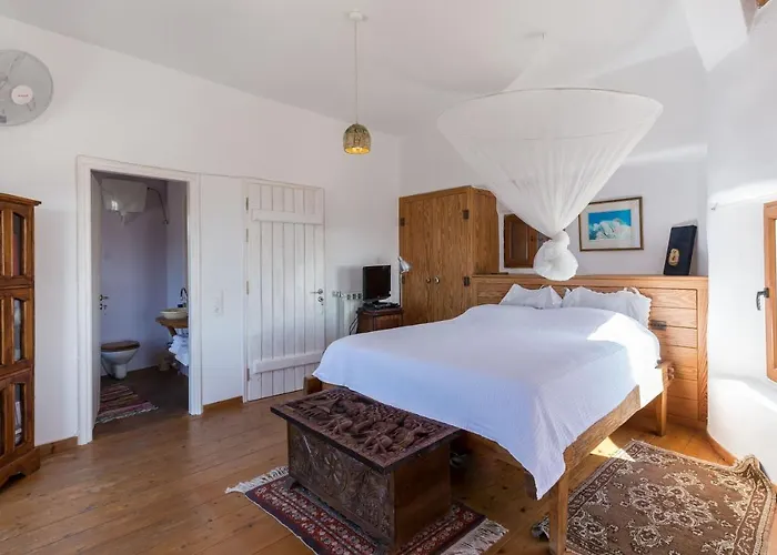 בית נופש ⋆ 5br Oceanside View Near Lighthouse- Pharos Vm ⋆ *